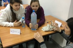 Warsztaty fizyczne - Poznajemy ciecze