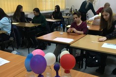 Warsztaty fizyczne - właściwości gazów